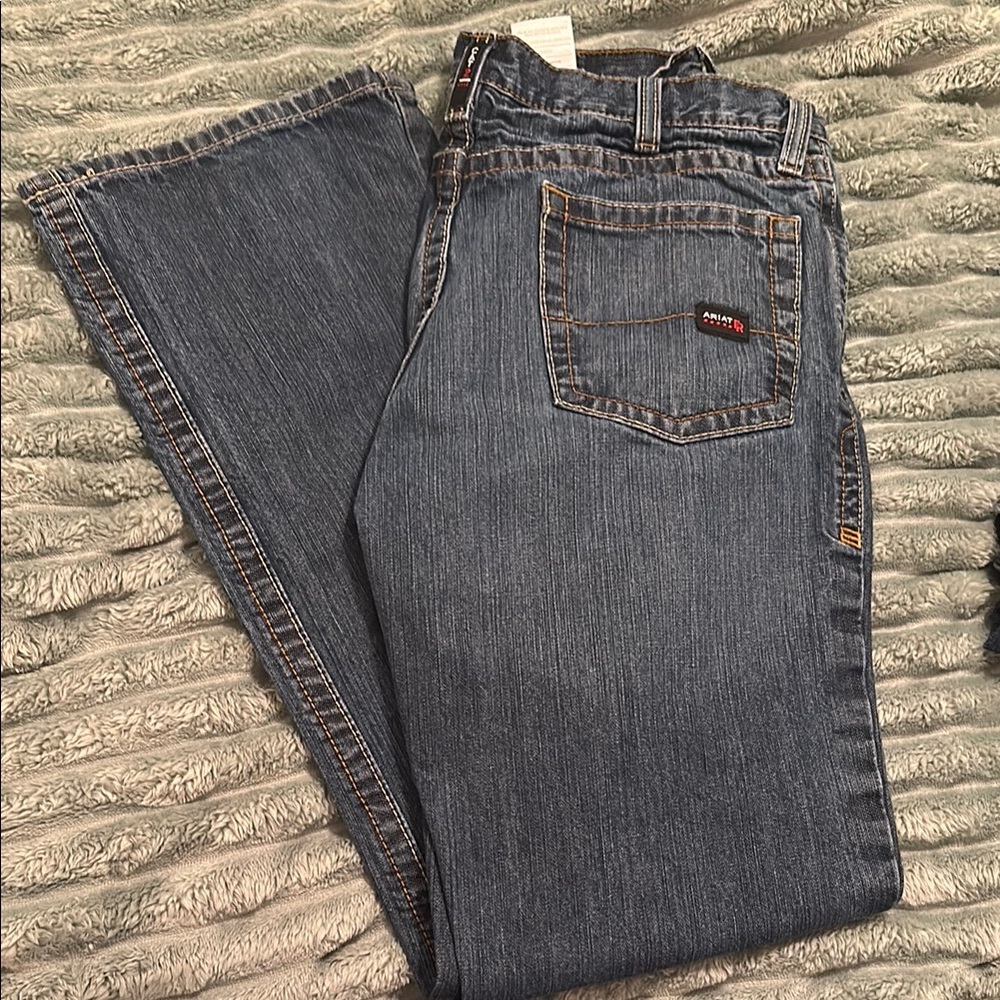 Men’s Ariat M4 FR. Gently used